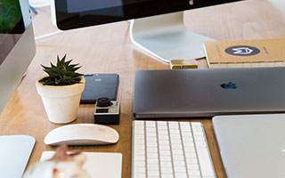 “捏不完根本就捏不完”，安徽一捏面人大叔走红，景区：早上7点出摊就要排队，需凭号购买